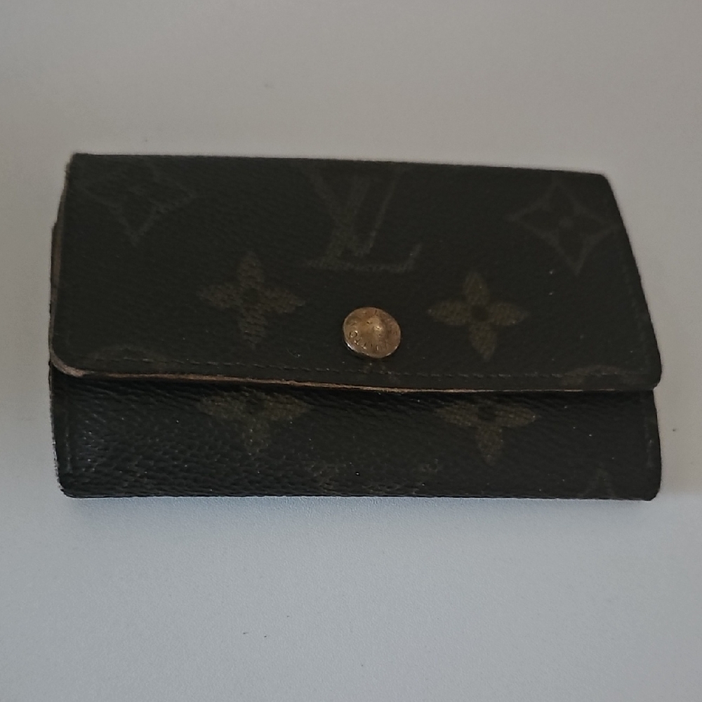 Louis Vuitton Monogram Canvas Folded Key/Small Wallet - Black with Gold Snap